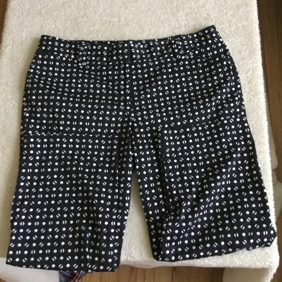 Ann Taylor Signature Capri Black White Circle - Sz 10 - Picture 3 of 9